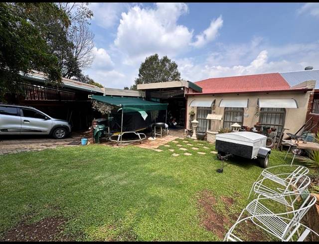 3 BEDROOM HOUSE FOR SALE IN MOUNTAIN VIEW